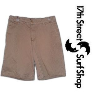 MENS: 17th Street Surf Shop Khaki Shorts